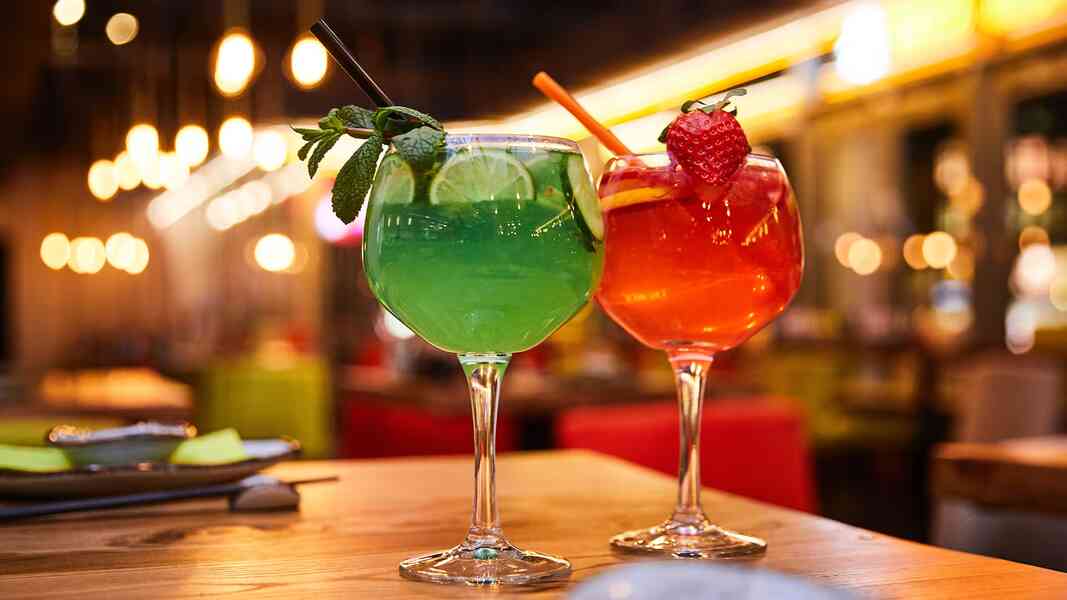 Cocktail Vibes Unlock Easy Joy